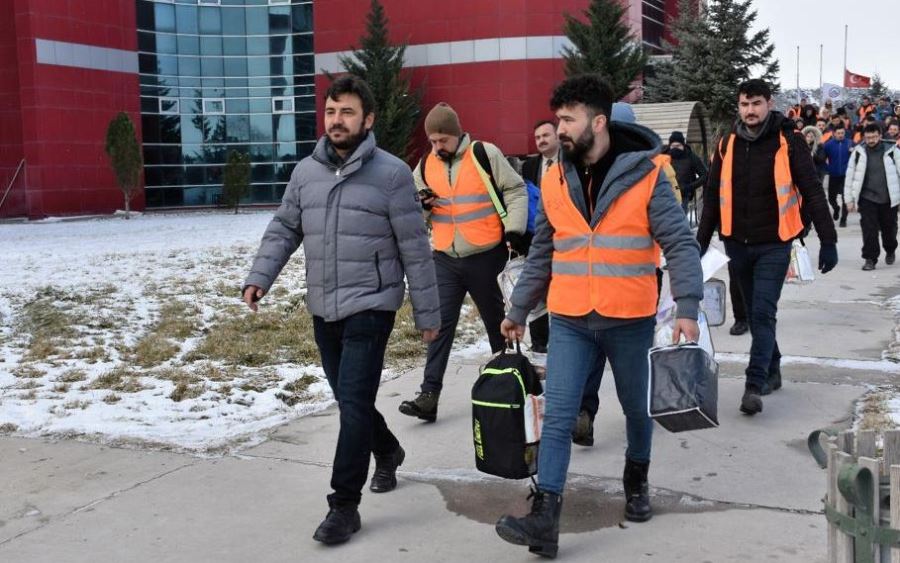 Depremzedelere tıbbi ve insani yardımda bulunmak için oluşturulan AFSÜ Sağlık