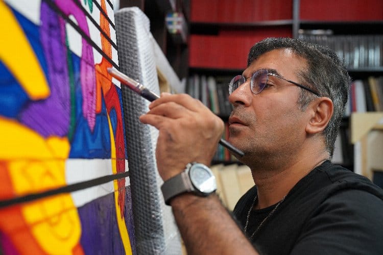 AWC Galeri Ahmet Güneştekin’in “Kum Çiçeği” adlı sergisini 18 Aralık