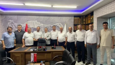 Afyonkarahisar Pancar Kooperatifi Başkanı İbrahim Eroğlu ve yönetim kurulu üyeleri,